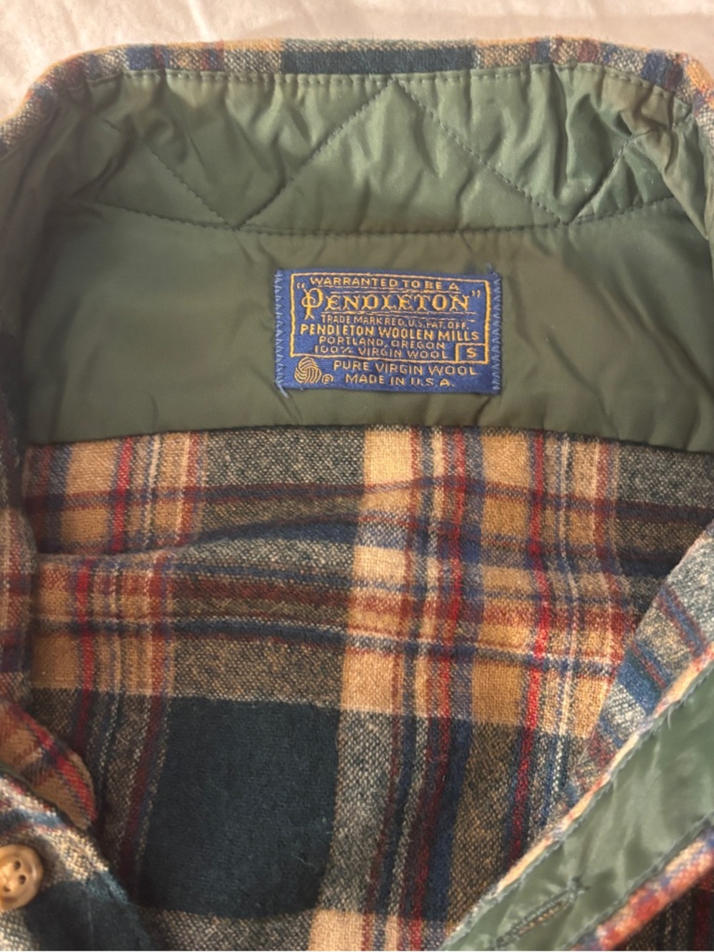 Vintage Pendleton 100% Virgin Wool Plaid Shirt Jacket Quilted Lined Made in USA - Picture 3 of 9
